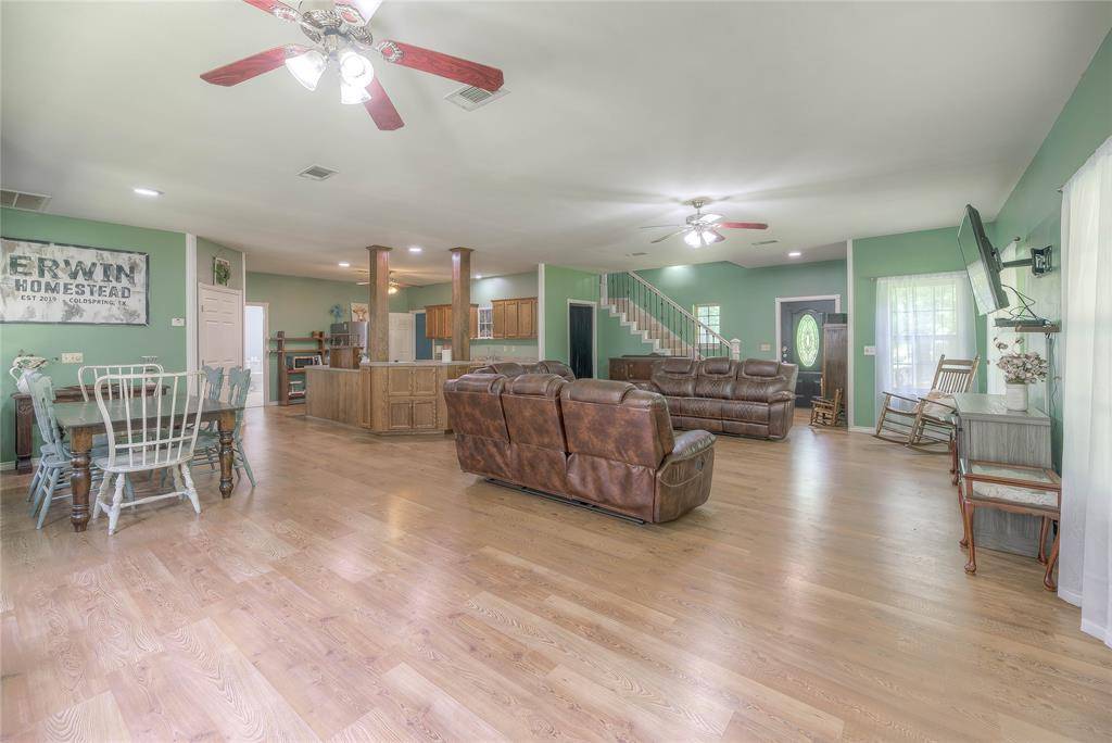 Coldspring, TX 77331,110 Happy TRL