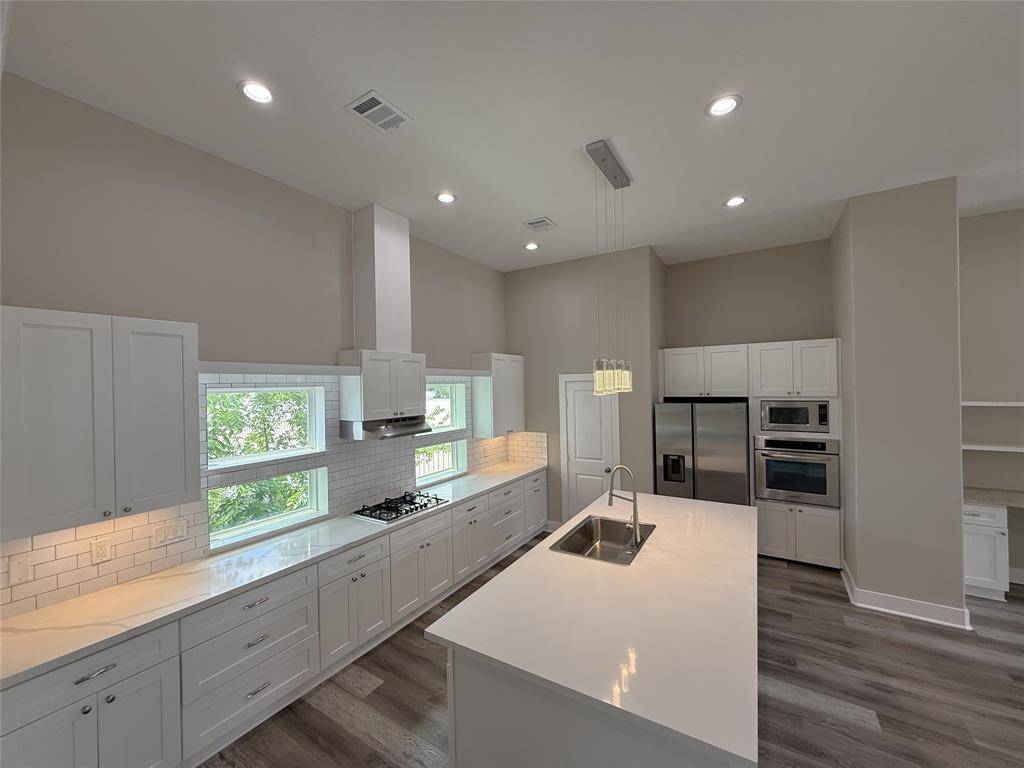 Houston, TX 77018,2123 Bidwell DR
