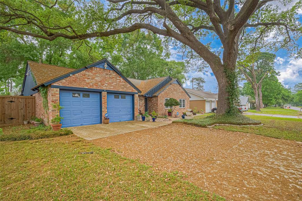 Houston, TX 77091,5622 Sheraton Oaks DR