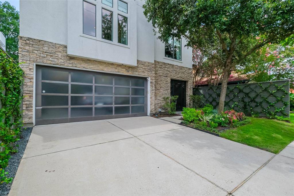 Houston, TX 77019,1906 Park ST