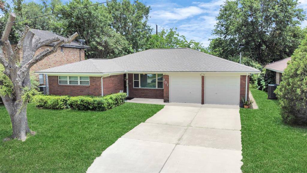 Pasadena, TX 77502,707 Queens RD