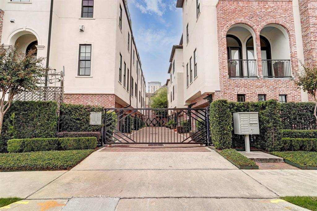 Houston, TX 77004,5218 Crawford ST