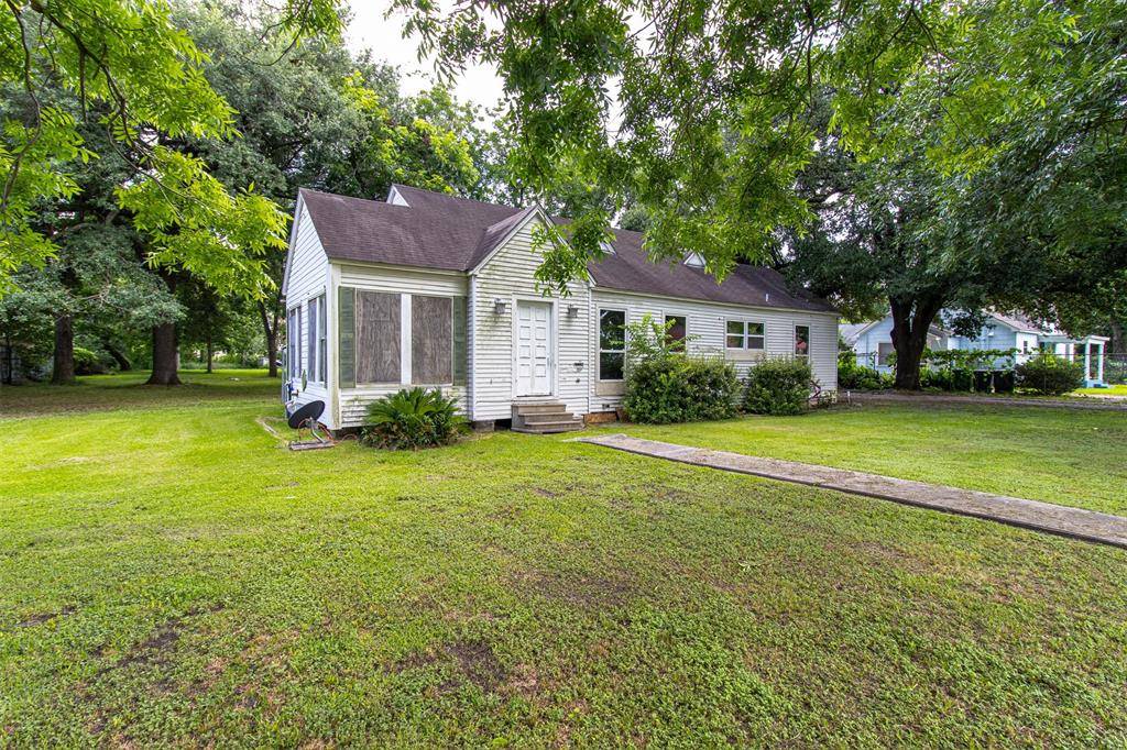 Houston, TX 77022,714 E Rogers ST