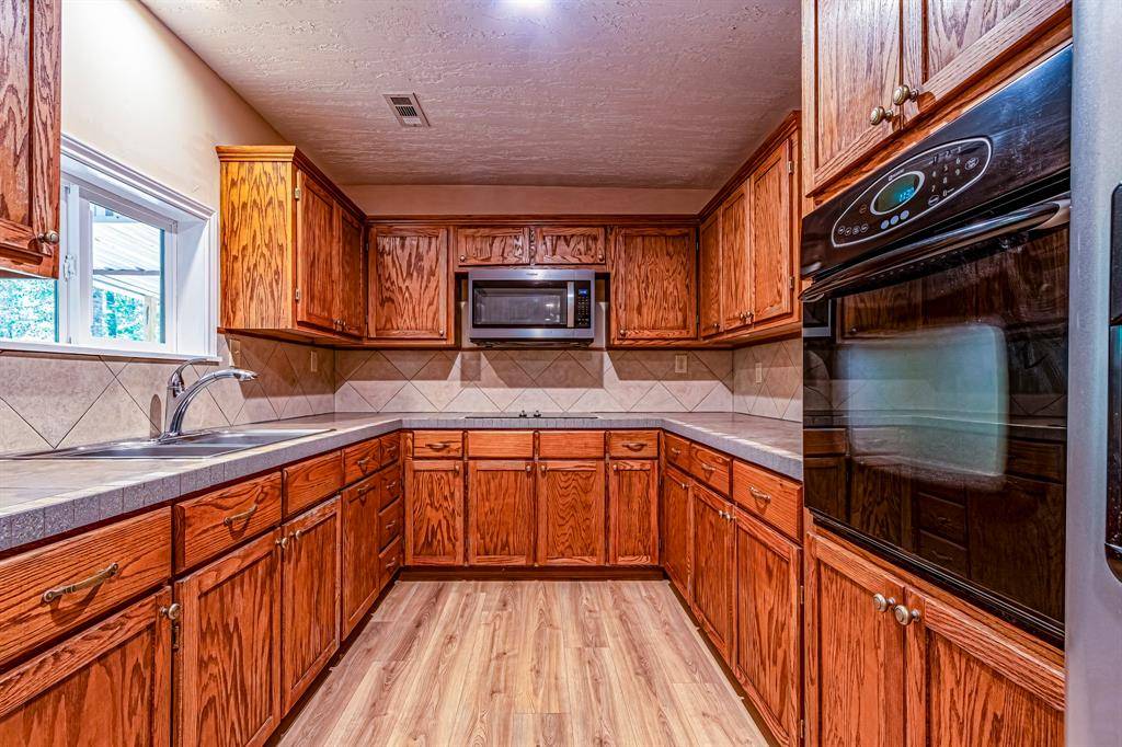 Livingston, TX 77351,319 Ashley