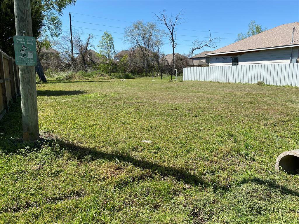 Rosharon, TX 77583,4930 Victoria AVE