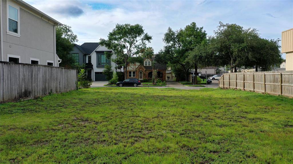 Houston, TX 77098,2107 W Main ST