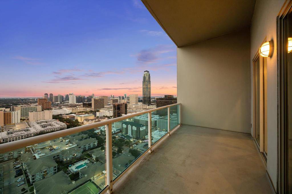 Houston, TX 77056,3388 Sage RD #2401