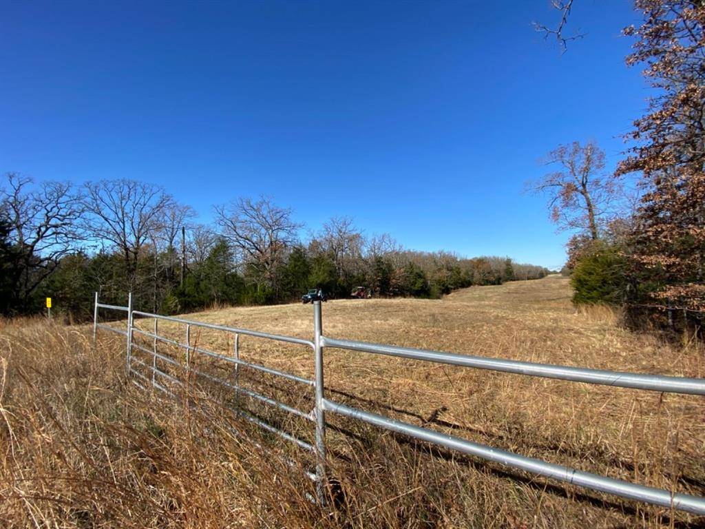 Sumner, TX 75486,37100 County Road