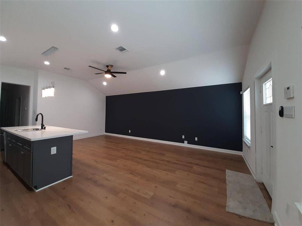 Houston, TX 77051,4530 Mayflower ST