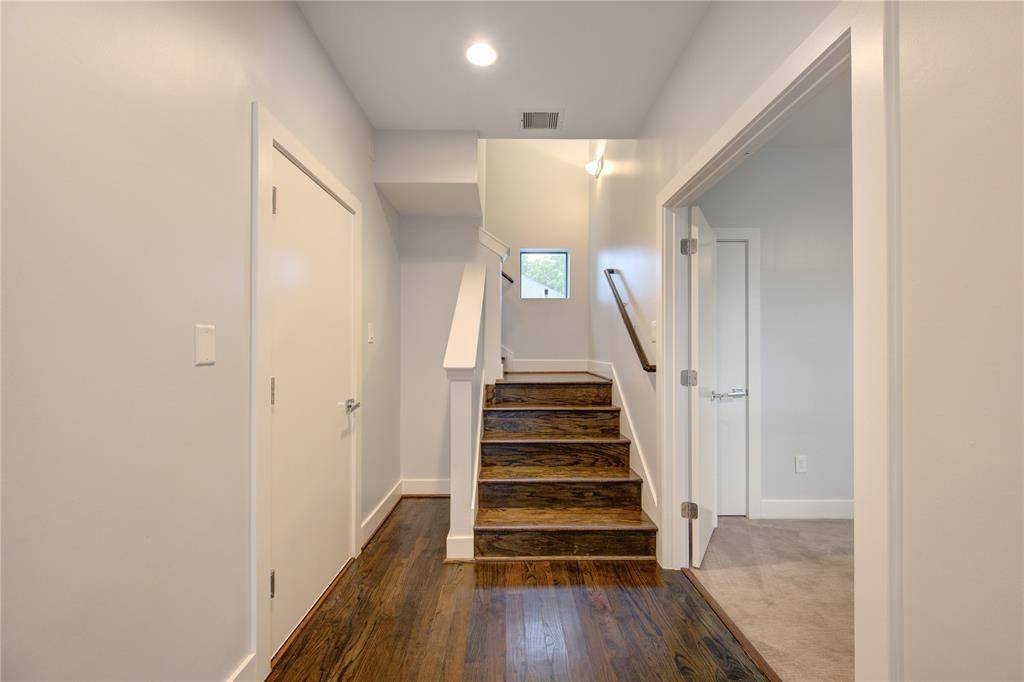 Houston, TX 77007,2207 Colorado ST