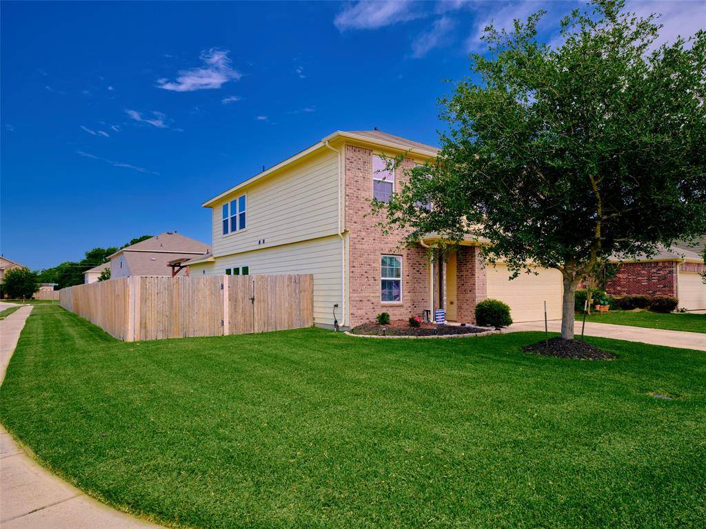 Rosenberg, TX 77471,2214 Hackberry Bank LN