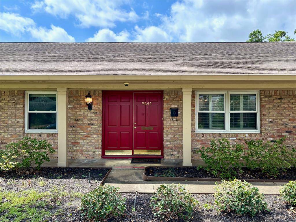 Houston, TX 77063,9647 Winsome LN