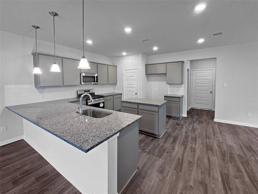 Willis, TX 77318,9745 Enclave Ridge RD