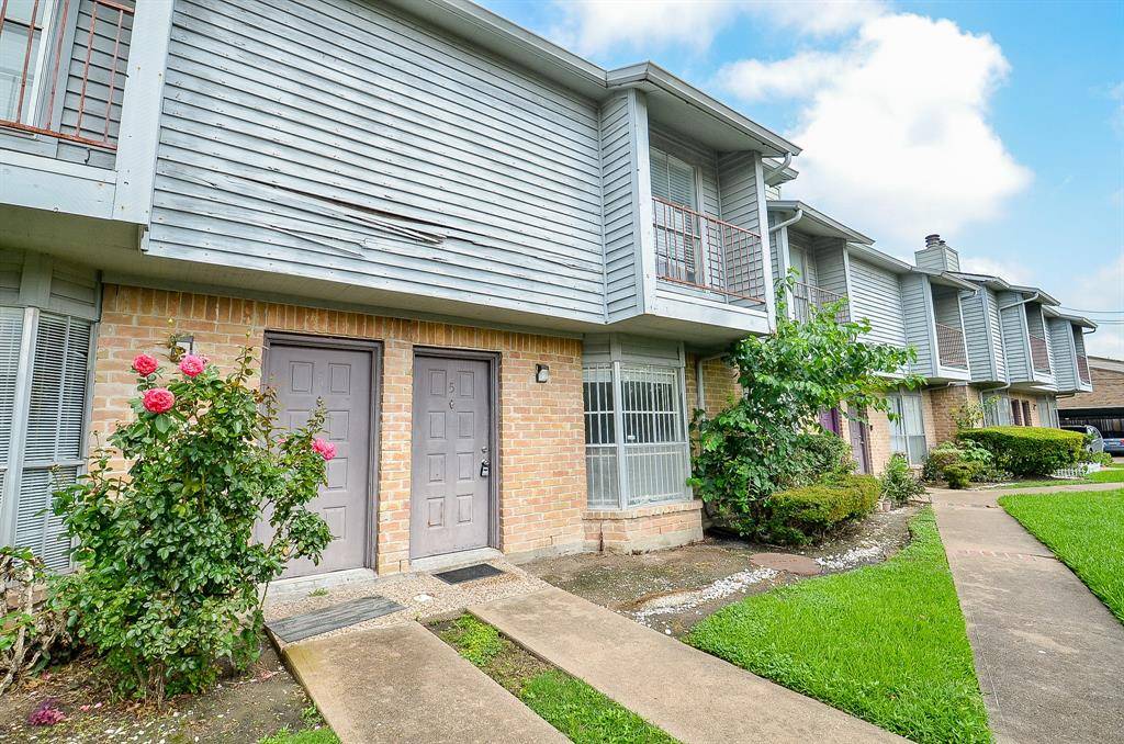 Houston, TX 77036,9350 Country Creek DR #5