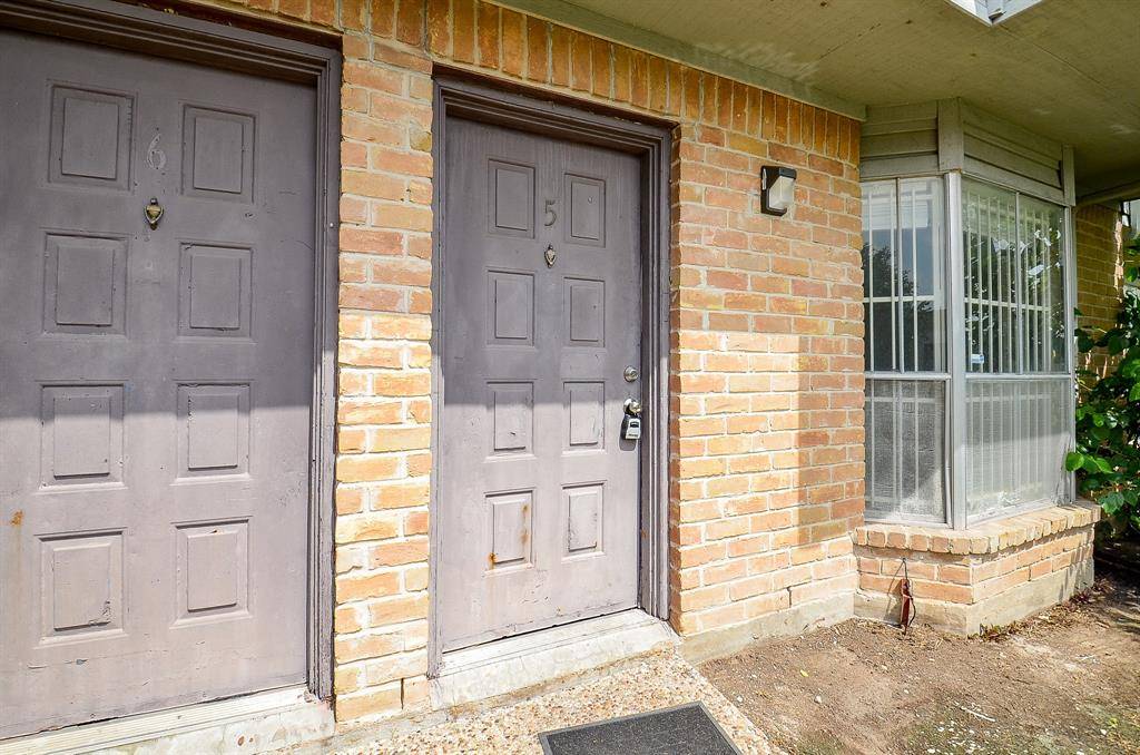 Houston, TX 77036,9350 Country Creek DR #5