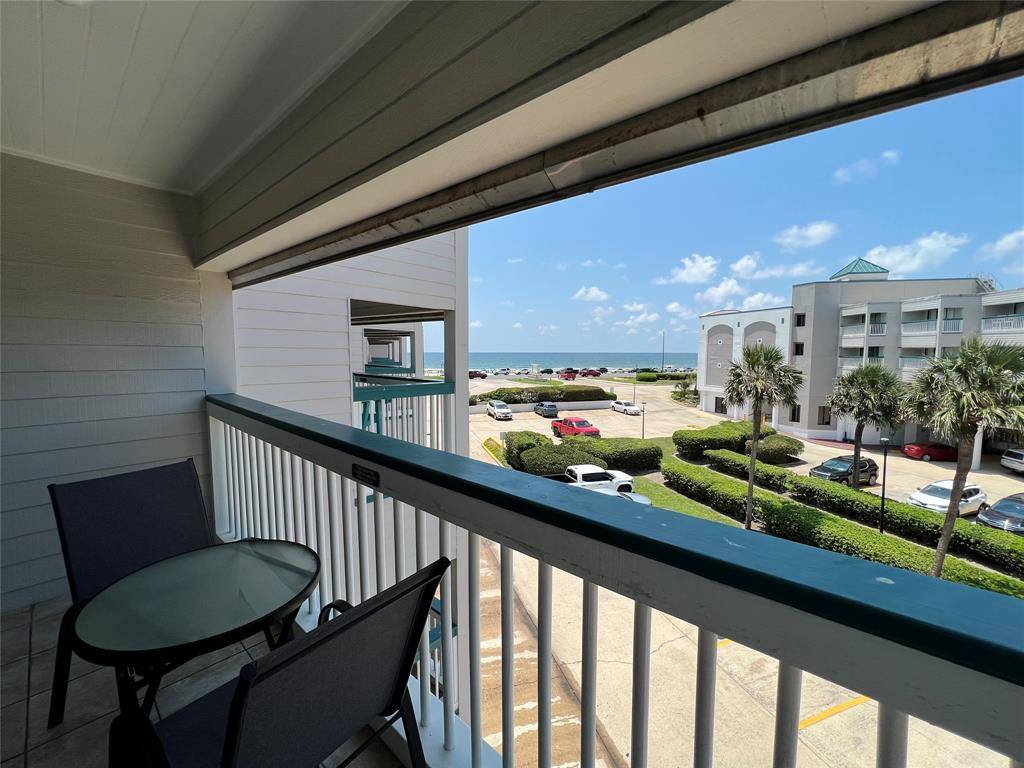 Galveston, TX 77551,6102 Seawall BLVD #216