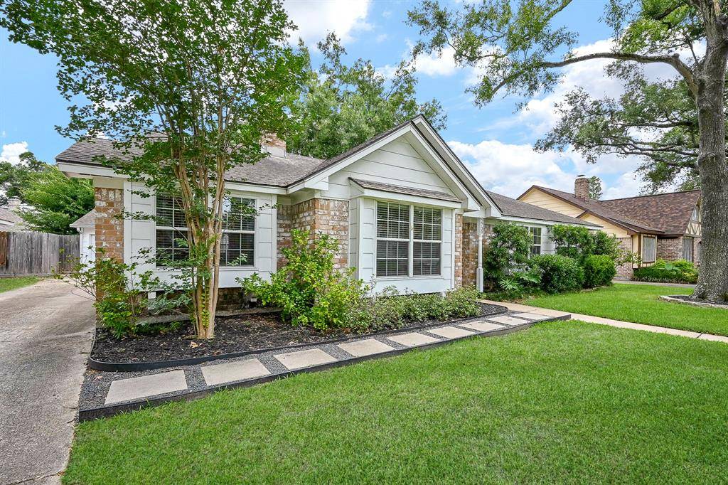 Houston, TX 77043,2730 Manila LN