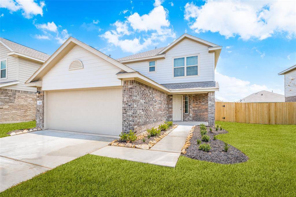 Angleton, TX 77515,123 Cullen ST