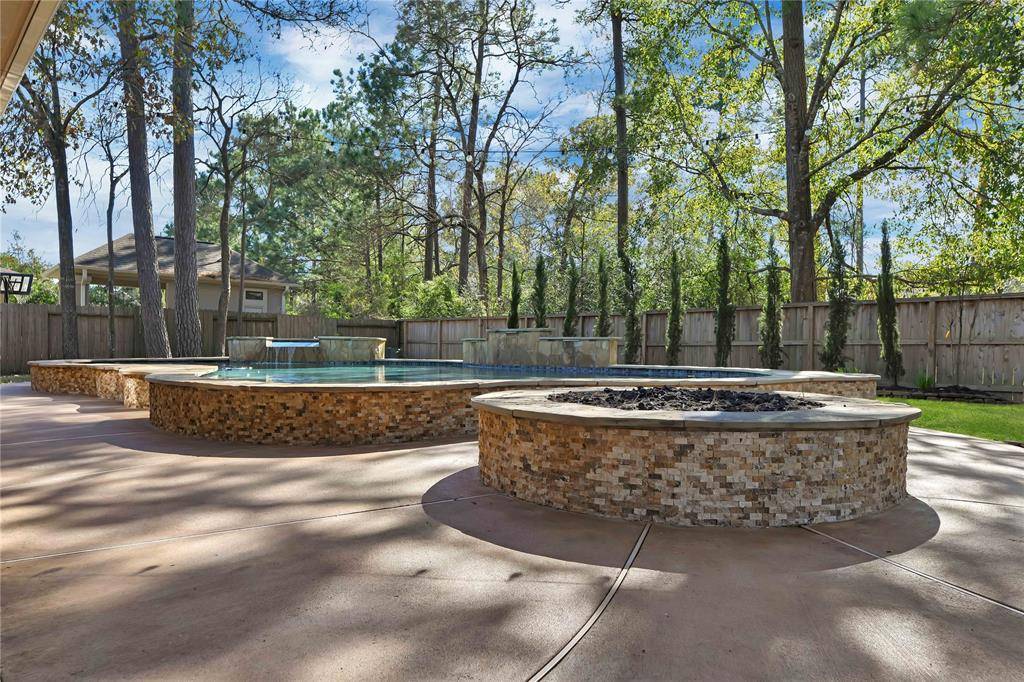 Kingwood, TX 77345,2011 Forest Mountain CT