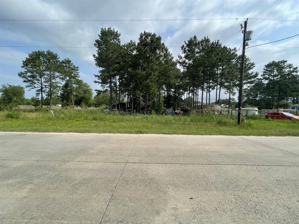 Cleveland, TX 77327,975 Country Road 5021