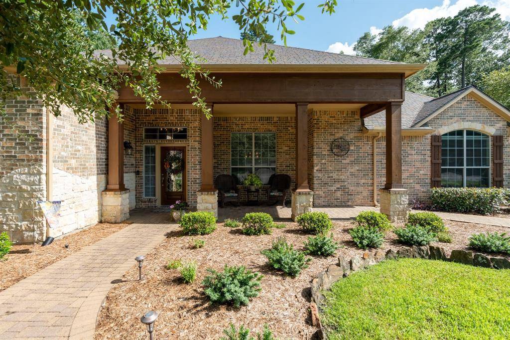 Huffman, TX 77336,1222 Commons Waterway DR