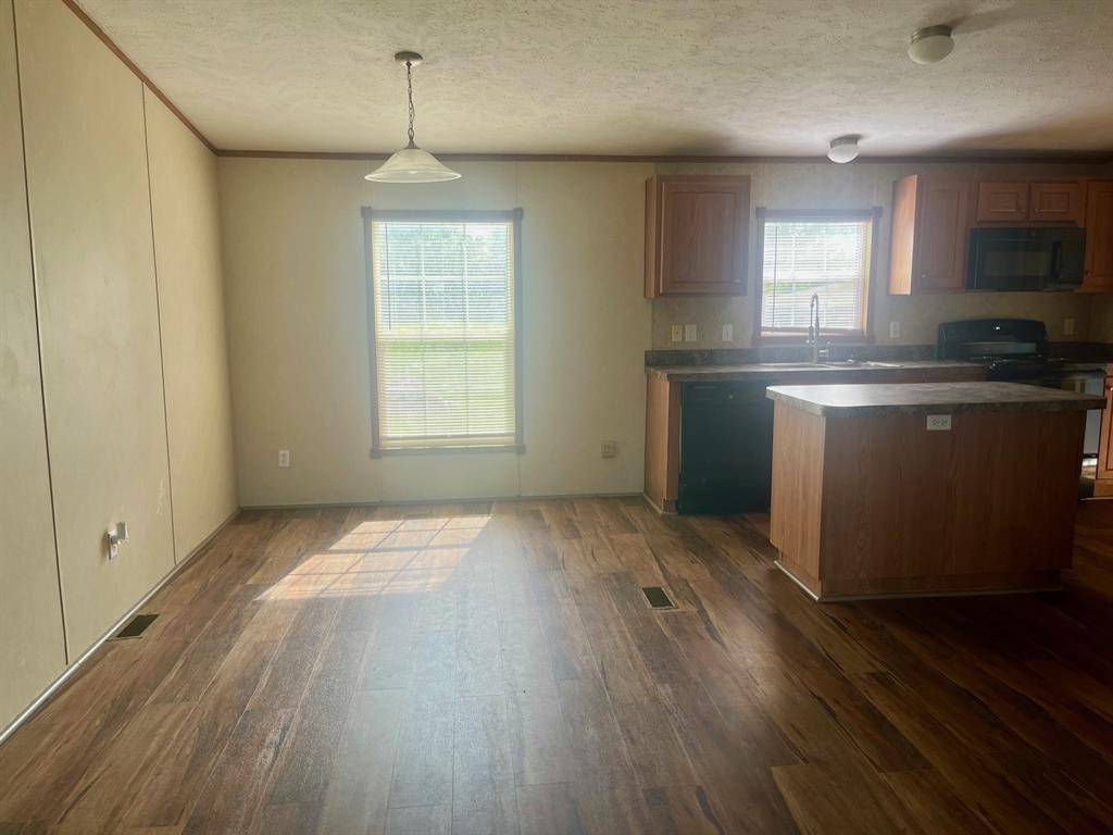 Rosharon, TX 77583,17925 Fm 521 RD