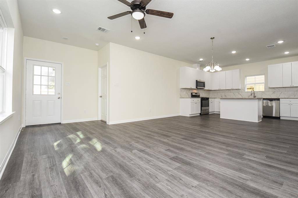 Houston, TX 77014,2819 Topiary LN