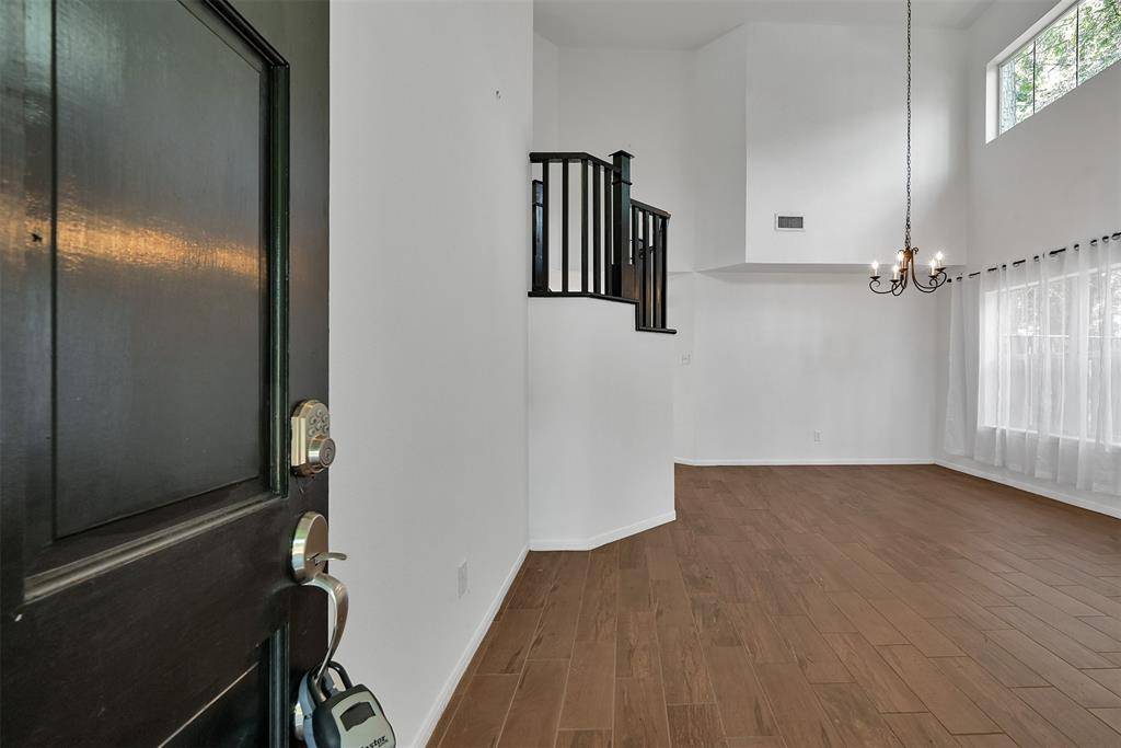 The Woodlands, TX 77382,7 E Gaslight PL