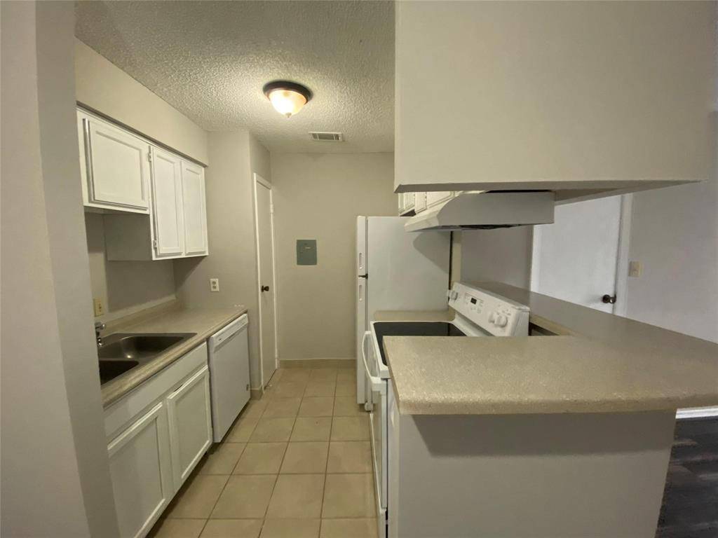 Dickinson, TX 77539,2501 Gulf FWY #248