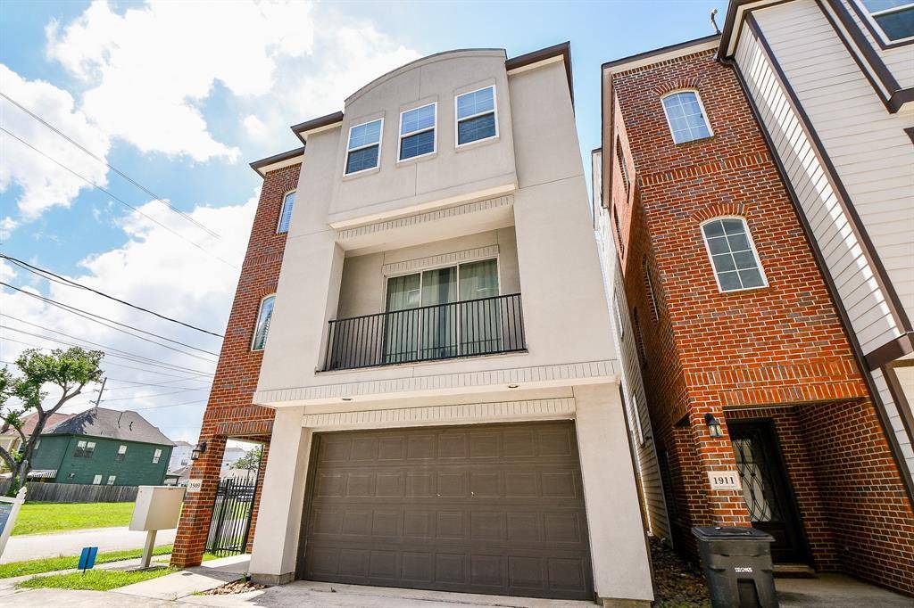Houston, TX 77007,1909 Hickory ST