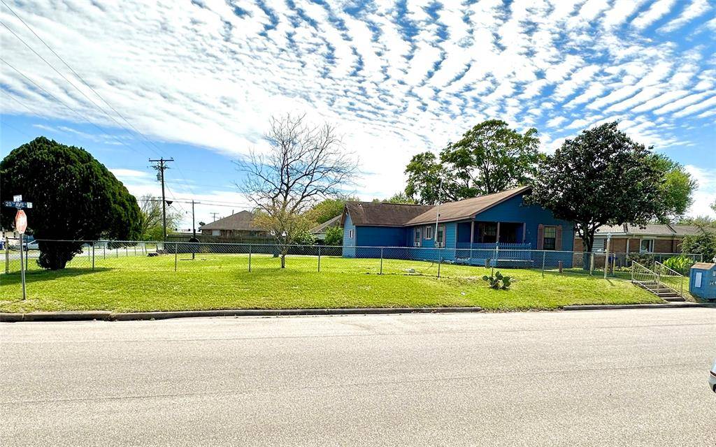 Texas City, TX 77590,2605 28th AVE N