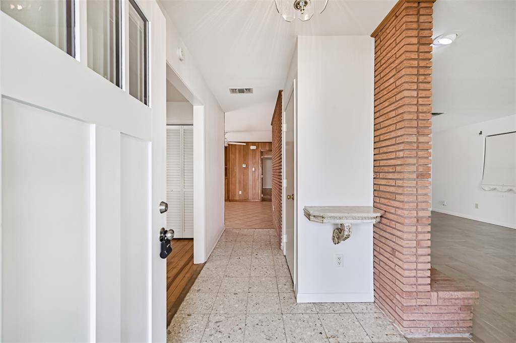 Galveston, TX 77551,2920 Heron DR