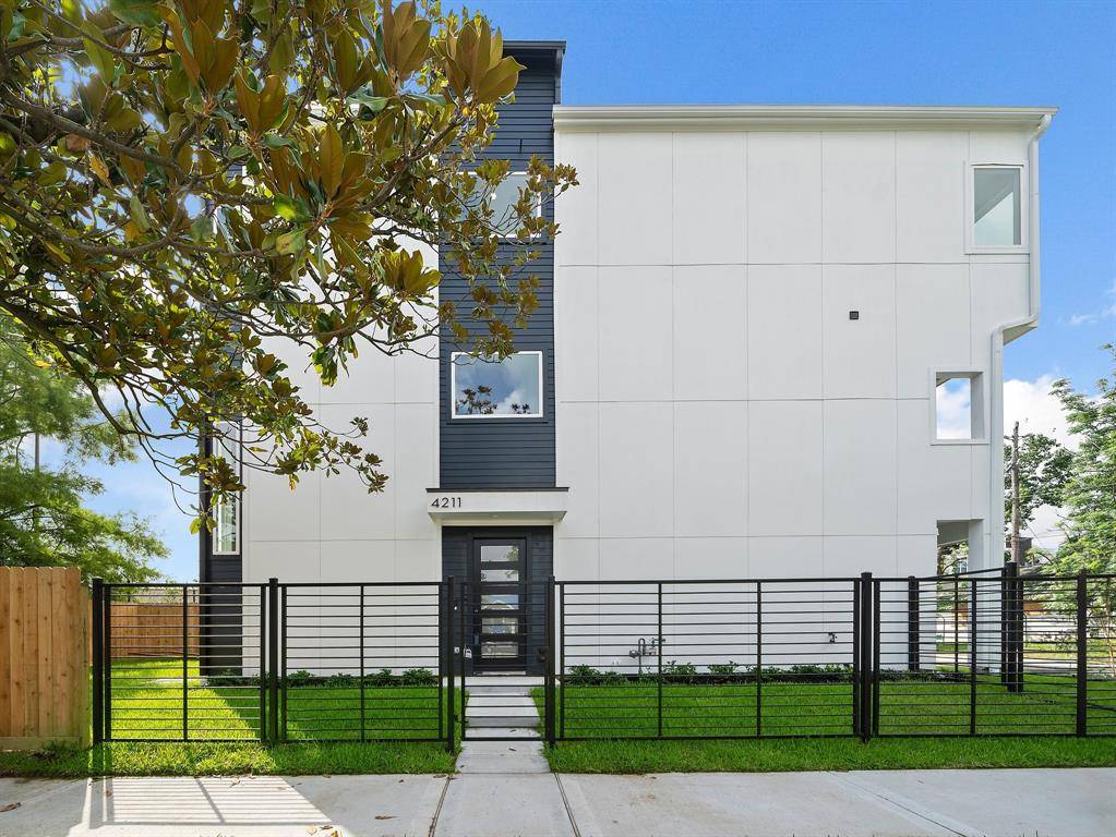 Houston, TX 77004,4211 Crawford ST