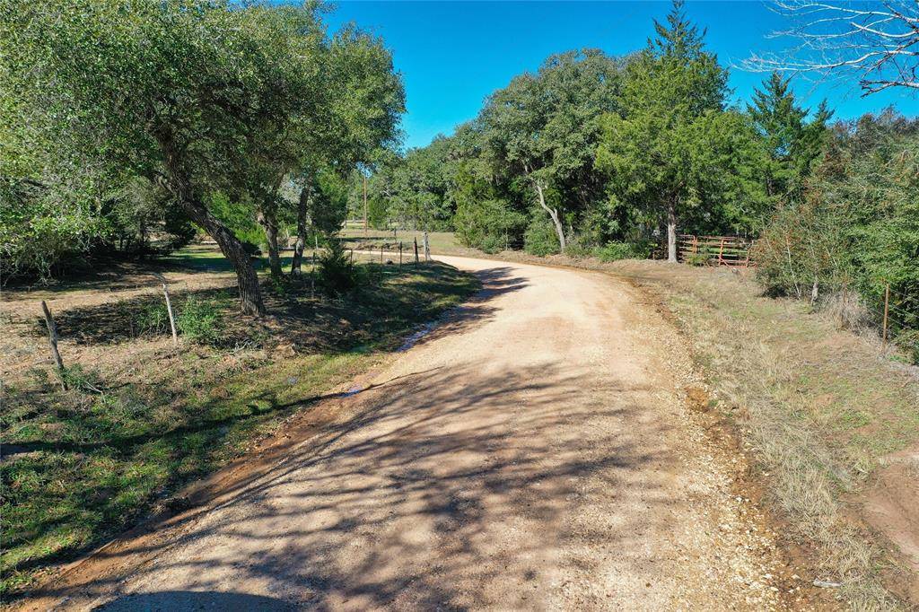 Hallettsville, TX 77964,1319 Tract 2 CR 16a