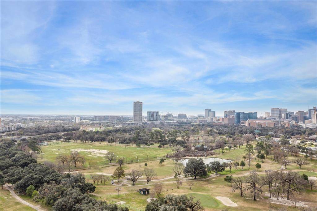 Houston, TX 77004,1701 Hermann DR #18D