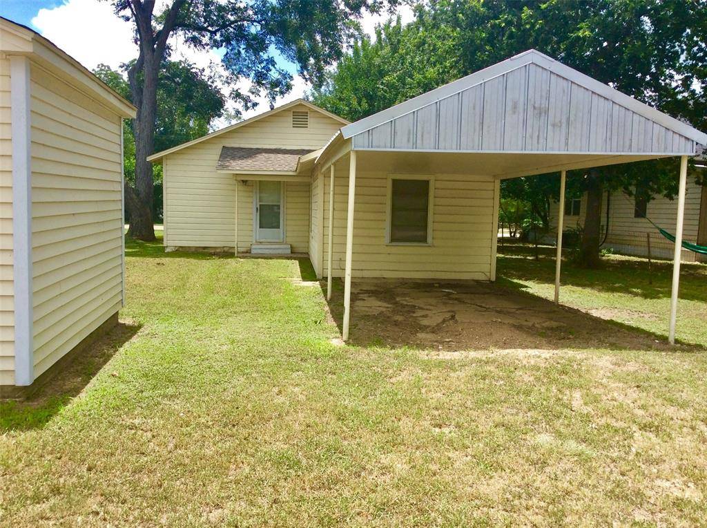 Caldwell, TX 77836,406 N Broadway ST