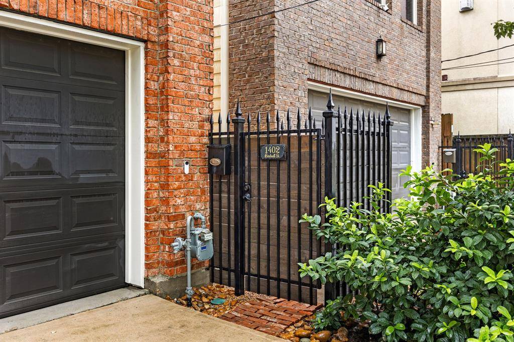 Houston, TX 77007,1402 Birdsall ST