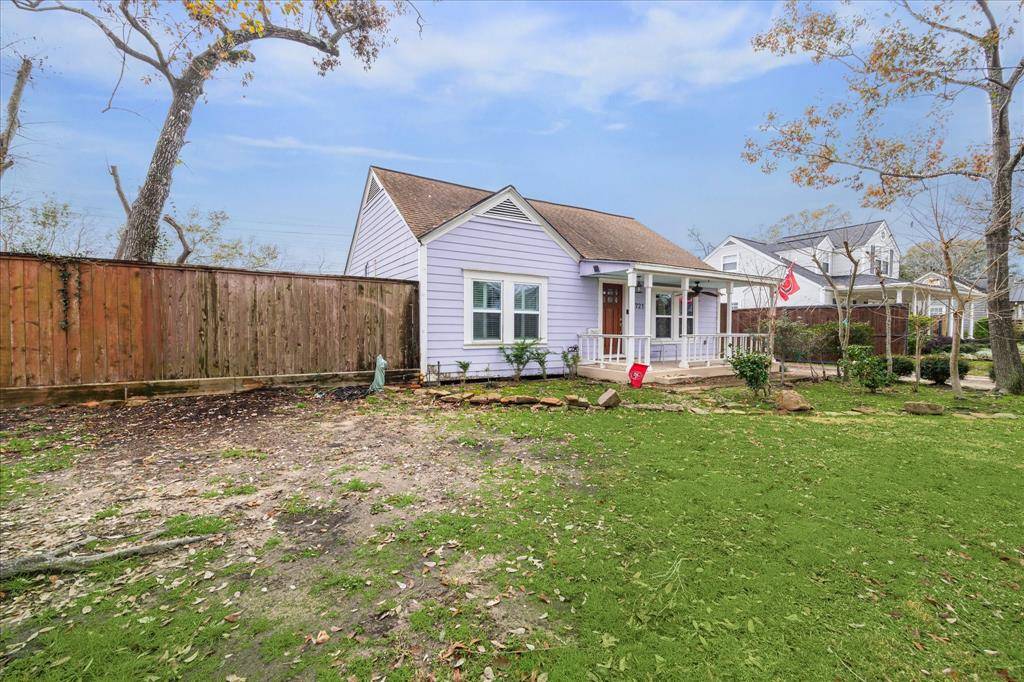 Houston, TX 77018,721 Sue Barnett DR