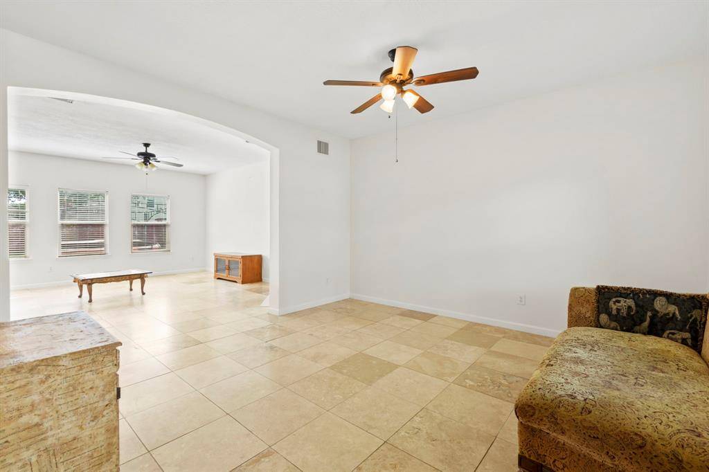 League City, TX 77573,2106 Goldfinch LN