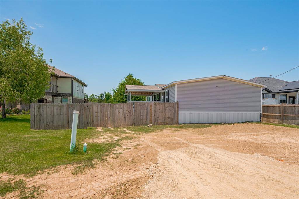 Cleveland, TX 77327,439 Road 5107