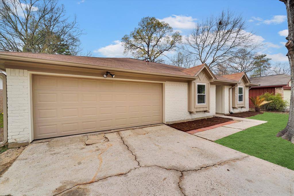Conroe, TX 77303,2405 N Thompson ST