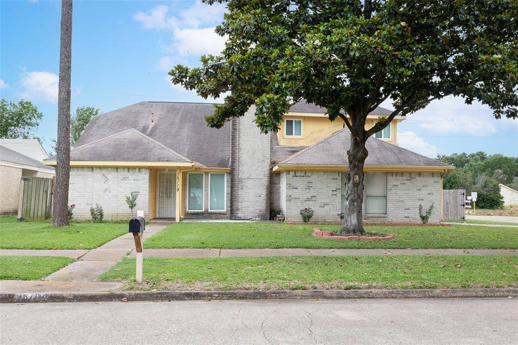 Houston, TX 77083,15119 Plaza Libre DR