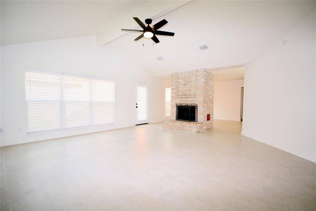 Sugar Land, TX 77478,2434 Planters ROW