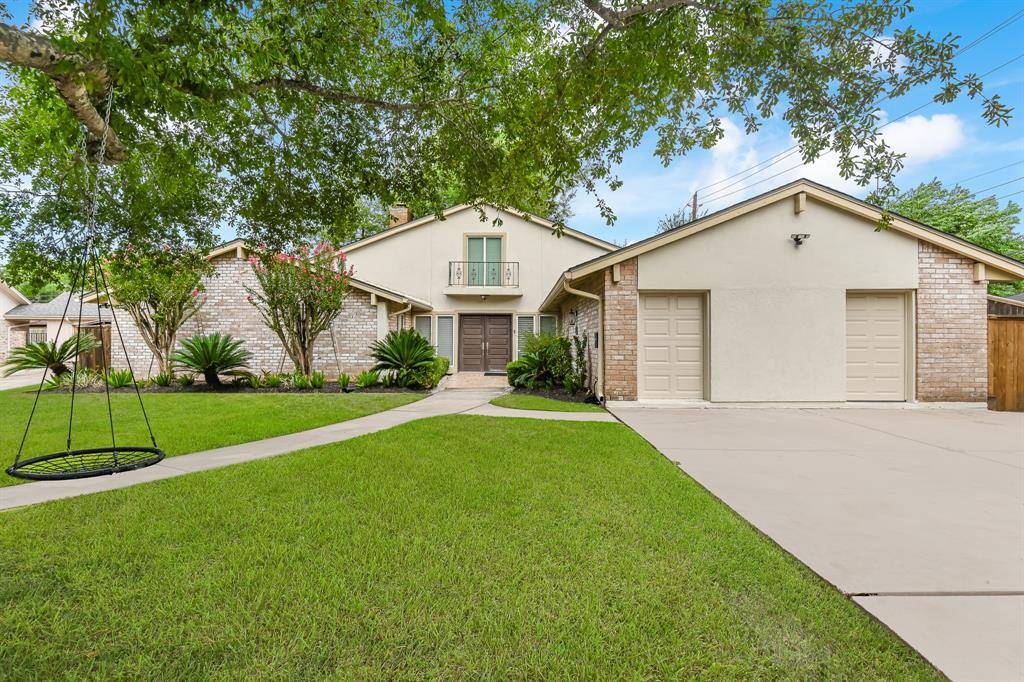 Houston, TX 77096,8911 Birdwood CT