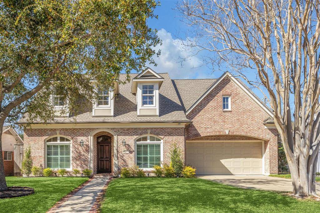 Houston, TX 77057,6230 Locke LN