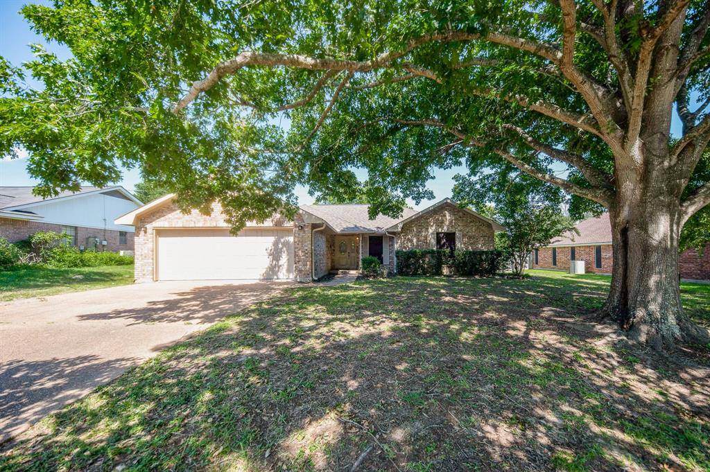 Brenham, TX 77833,2504 Brookbend DR