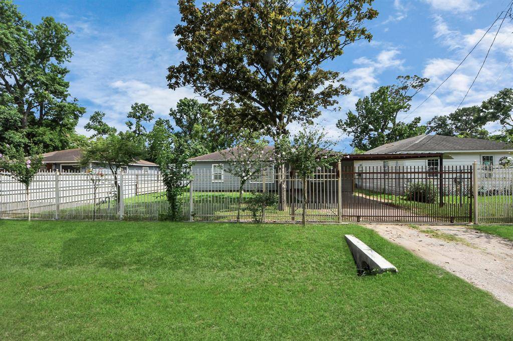 Houston, TX 77028,7934 Laura Koppe RD