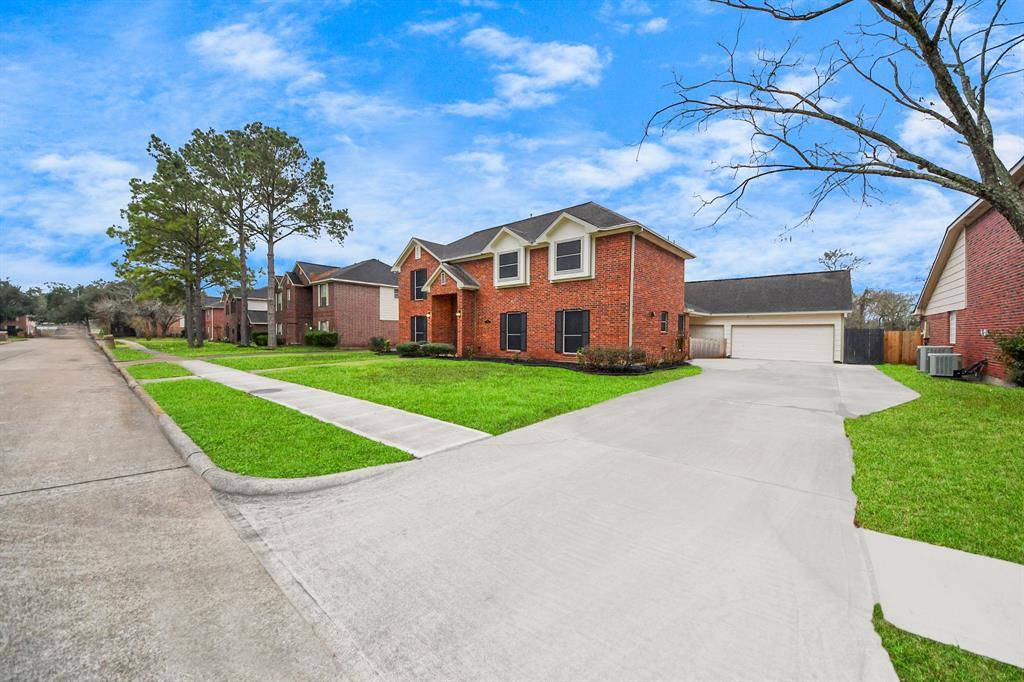 Pearland, TX 77581,1410 Long View DR