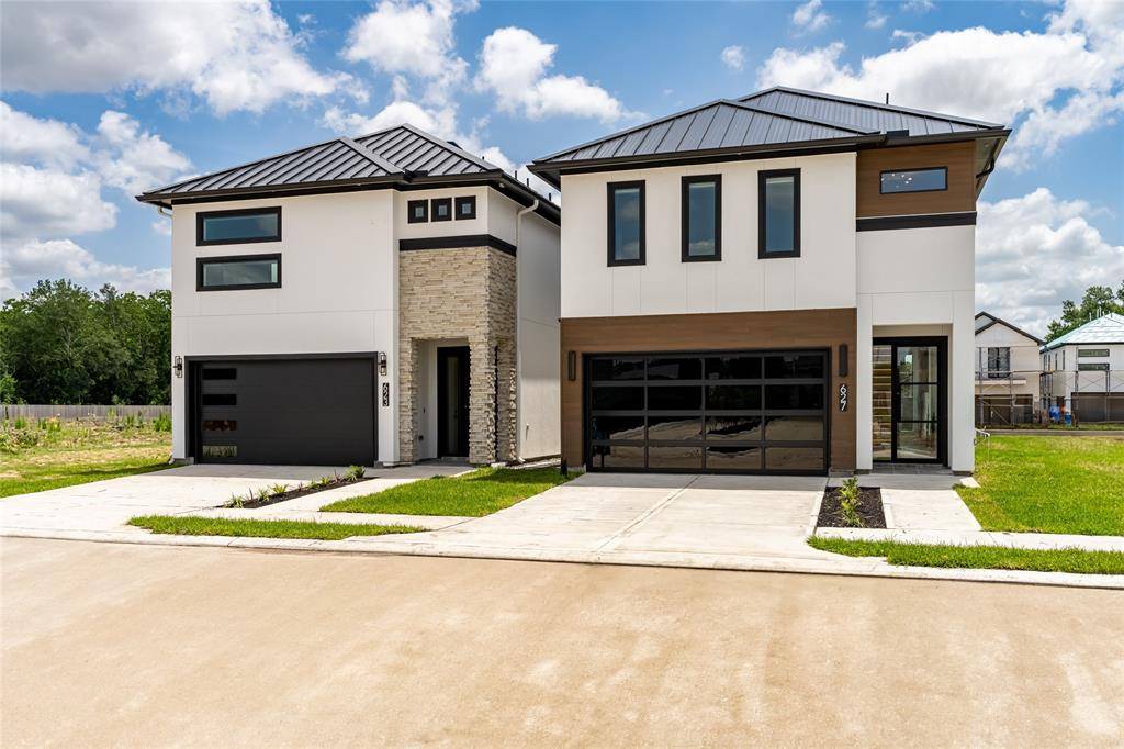 Stafford, TX 77477,623 Rolling Oaks
