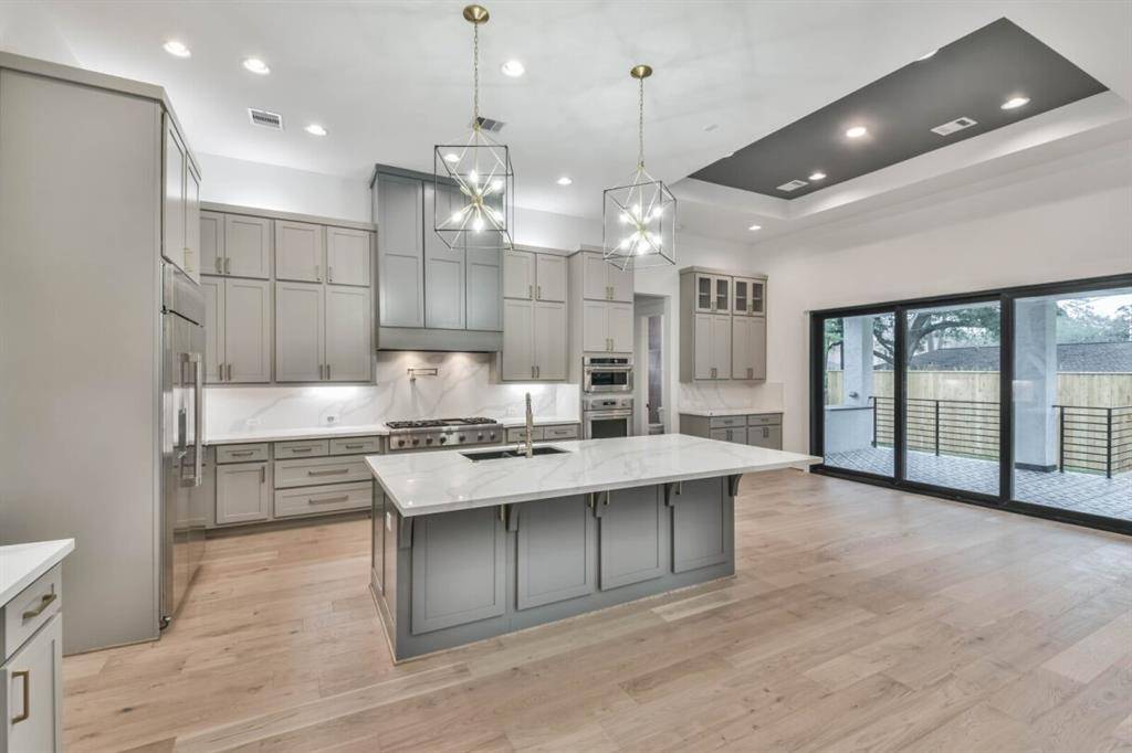 Houston, TX 77079,13046 Memorial DR